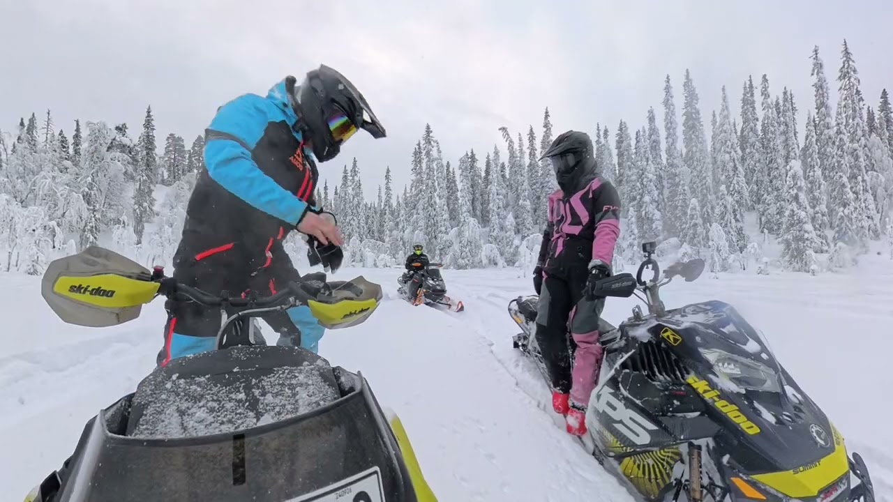Vi testkör en Ski-doo 850 E-TEC Turbo R Backcountry XRS