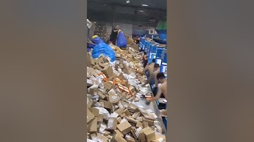 This is Temu WAREHOUSE 🤯 #shorts