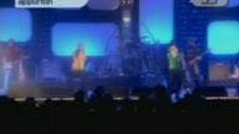 Appleton - M.W.A. (Live @ MTV Hitlist 2003)