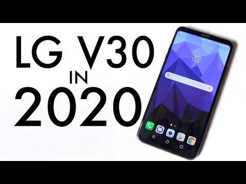 LG V30 In 2020! (Still Worth It?) (Review)
