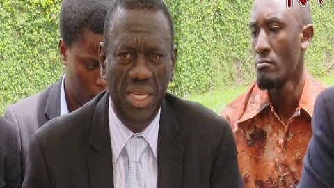 Besigye tells government to open Makerere university in ten days or face massive demonstrations