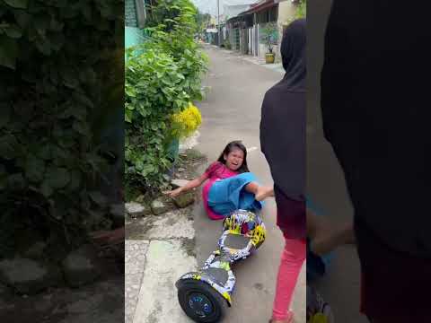 Video: Umur berapa yang sesuai untuk hoverboard?