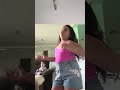 Isis dançando Clara Martins