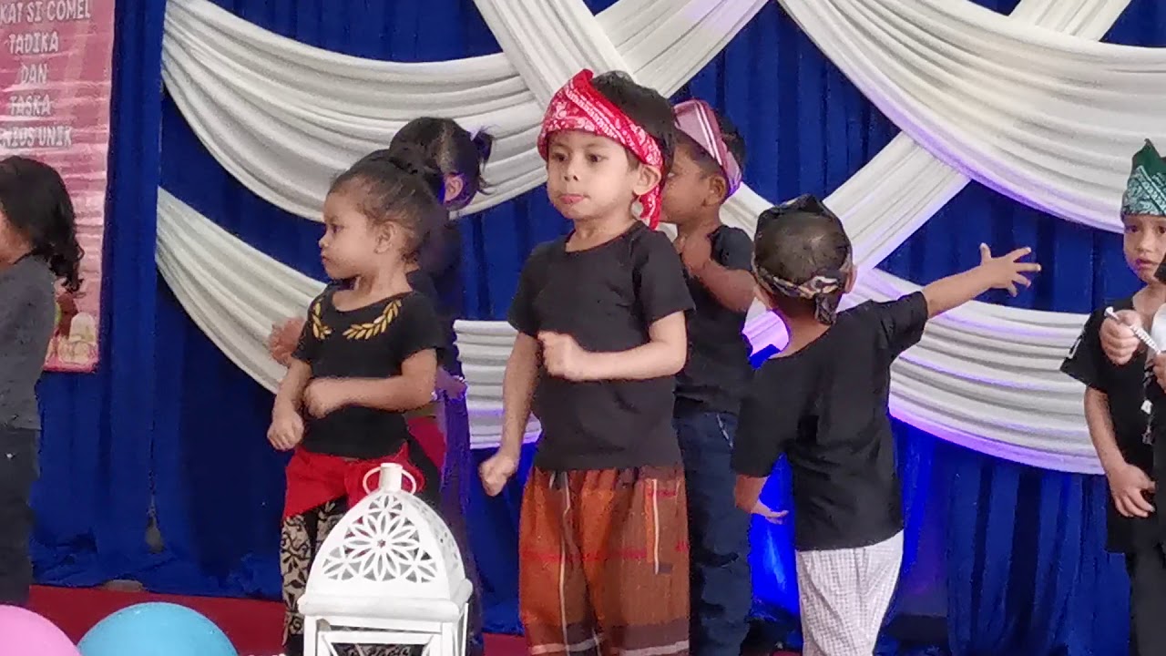 PERSEMBAHAN ANAK ANAK TASKA GENIUS UNIK MAJLIS KONVOKESYEN TADIKA GENIUS UNIK