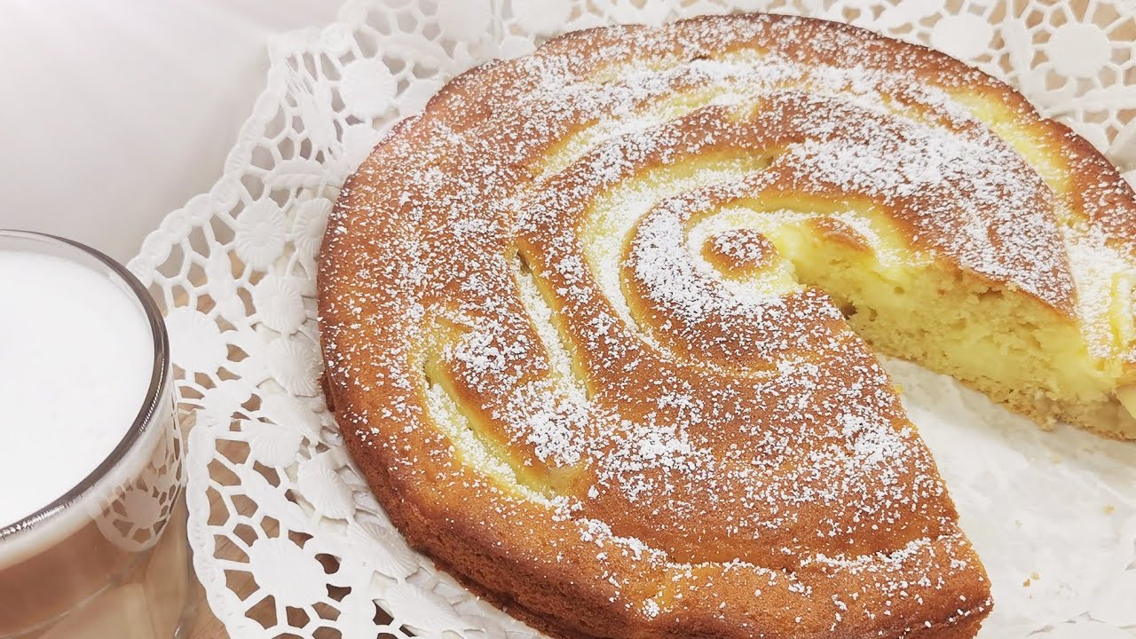 Kuchen mit Creme und Apfelstückchen zum verrückt werden lecker!