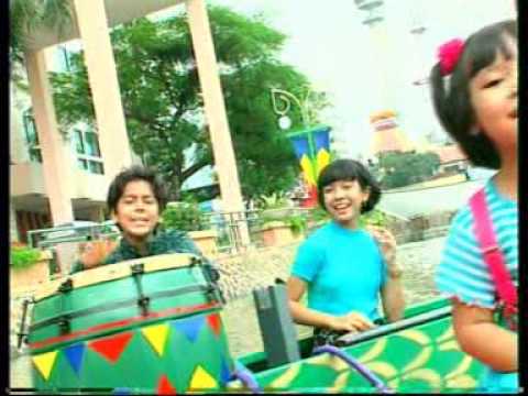 DUDUK YANG MANIS Voc Laudia