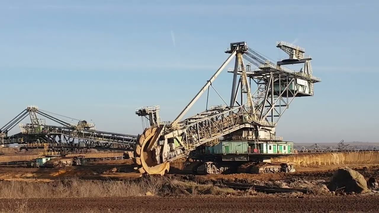 Fahrt nach ehemals Großgrimma, bei Hohenmölsen. 