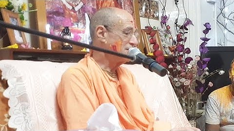 Holi With His Holiness Bir Krishna Goswami Maharaj