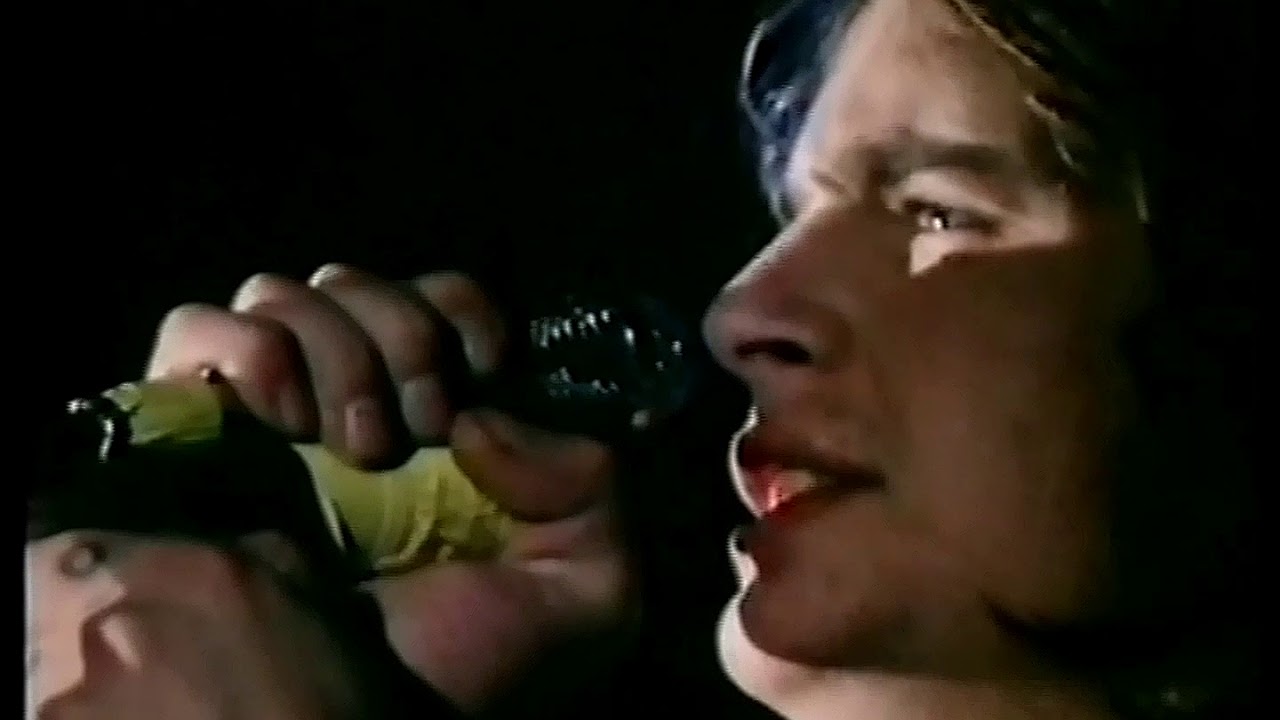 Sleduj Black Sabbath - "N.I.B." - Live in Paris 1970 [HD] [Remastered] na YouTube