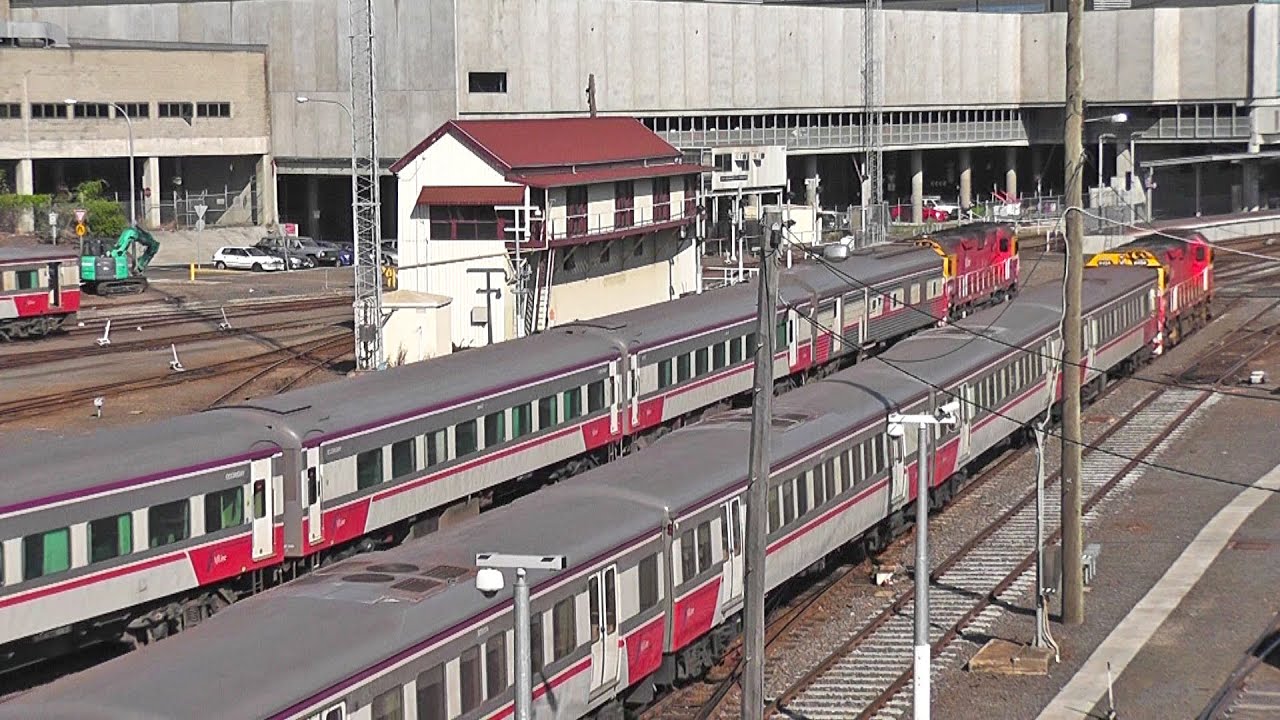 A REGULAR SCENE BACK IN 2012   Southern Cross Station Melbourne