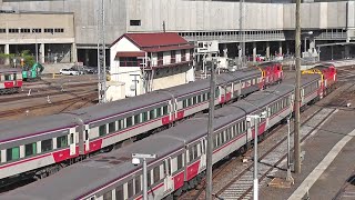 A REGULAR RAILWAY SCENE BACK IN 2012 - Southern Cross Station Melbourne by Schony747 Trains Trams Planes 1,460 views 1 month ago 9 minutes, 27 seconds