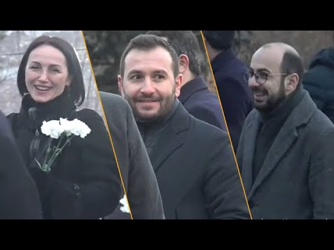 Լուլուն ծիծաղում էր Եռաբլուրում, մյուս ատգամավորները ծամոն էին ծամում