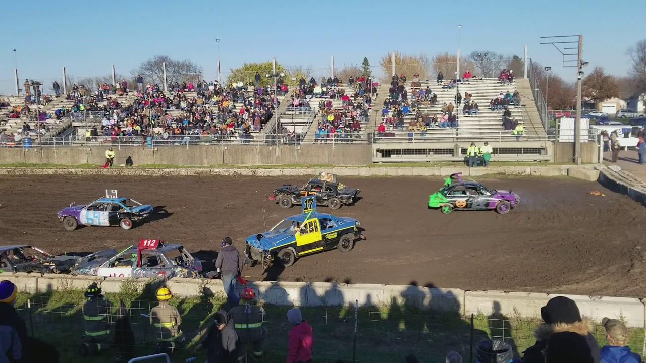 Pumpkin smash 2017 (New Ulm)- compact