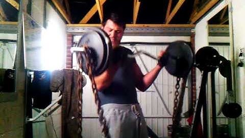 Bicep curl with chains of bar