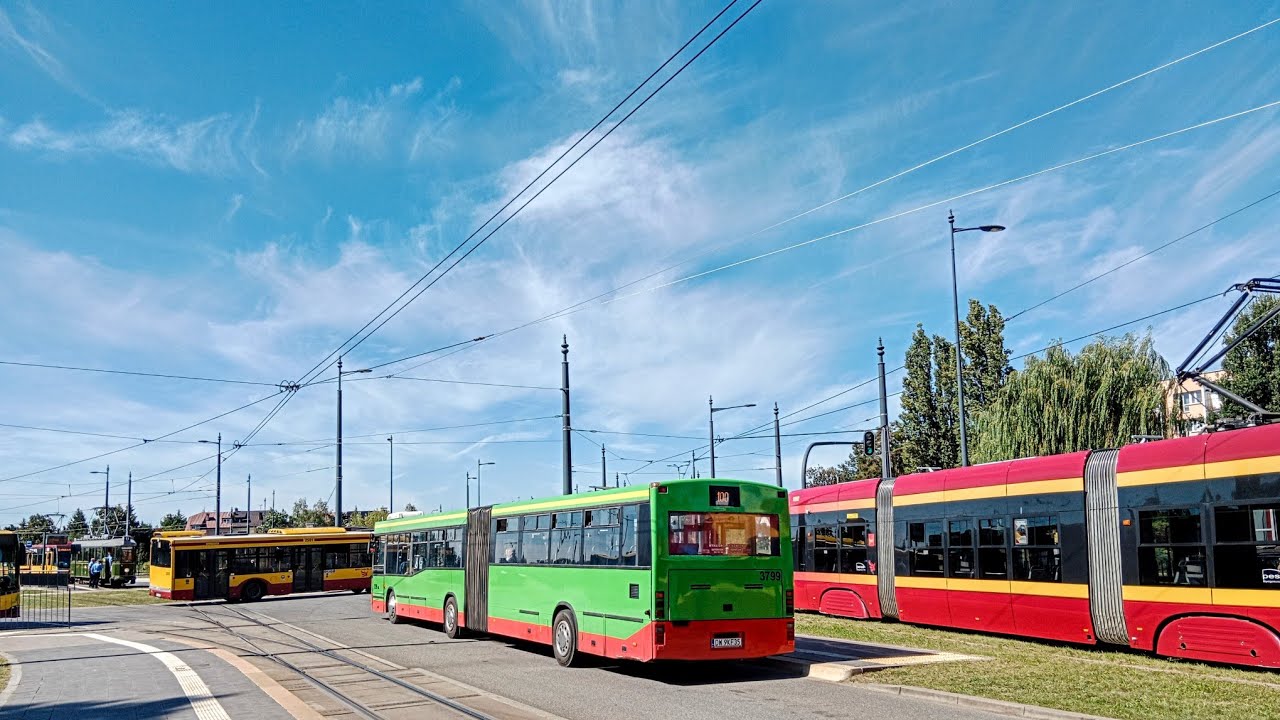 Czerwony Ikarus (Piros) - Jelcz M181MB ,,Tantus" 