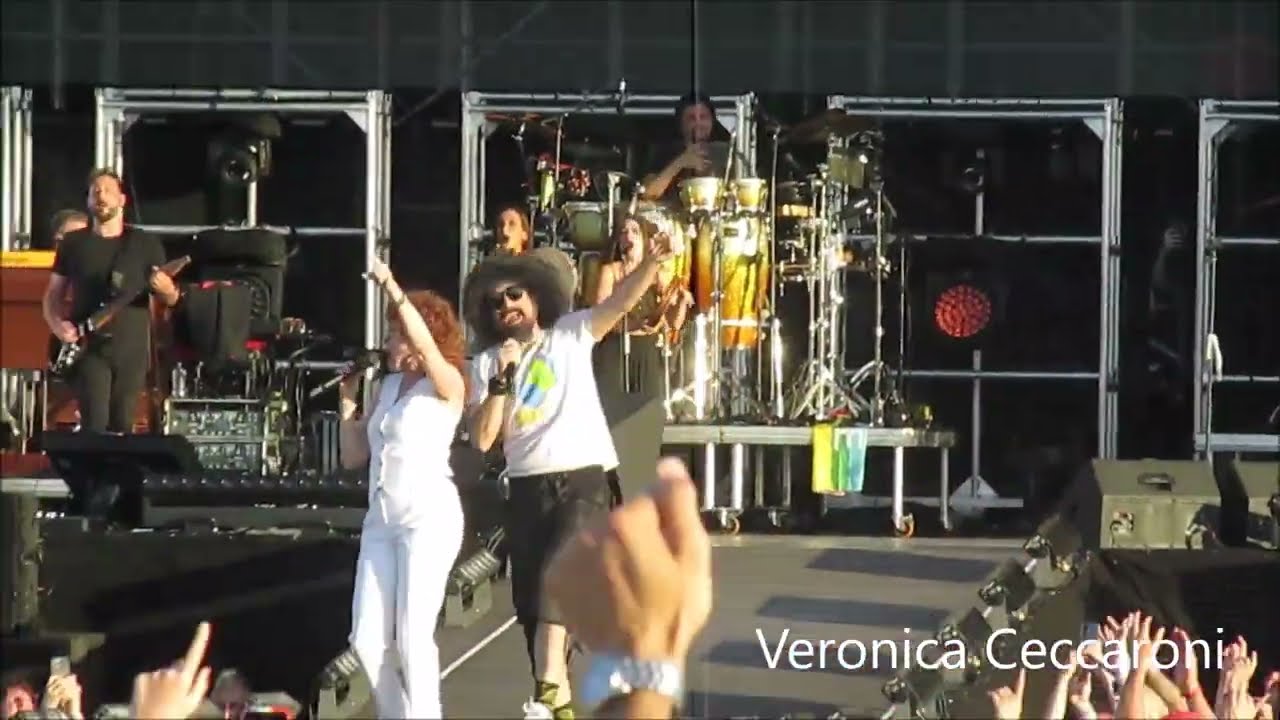 Vieni a ballare in Puglia - Fiorella Mannoia ft. Caparezza @ Campovolo - 11.06.2022