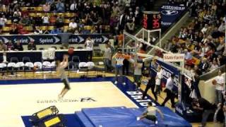 Cosmo Slam Dunk