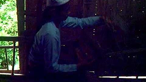 Quay phim gái Mường Hòa Bình dệt thổ cẩm -trung06kien