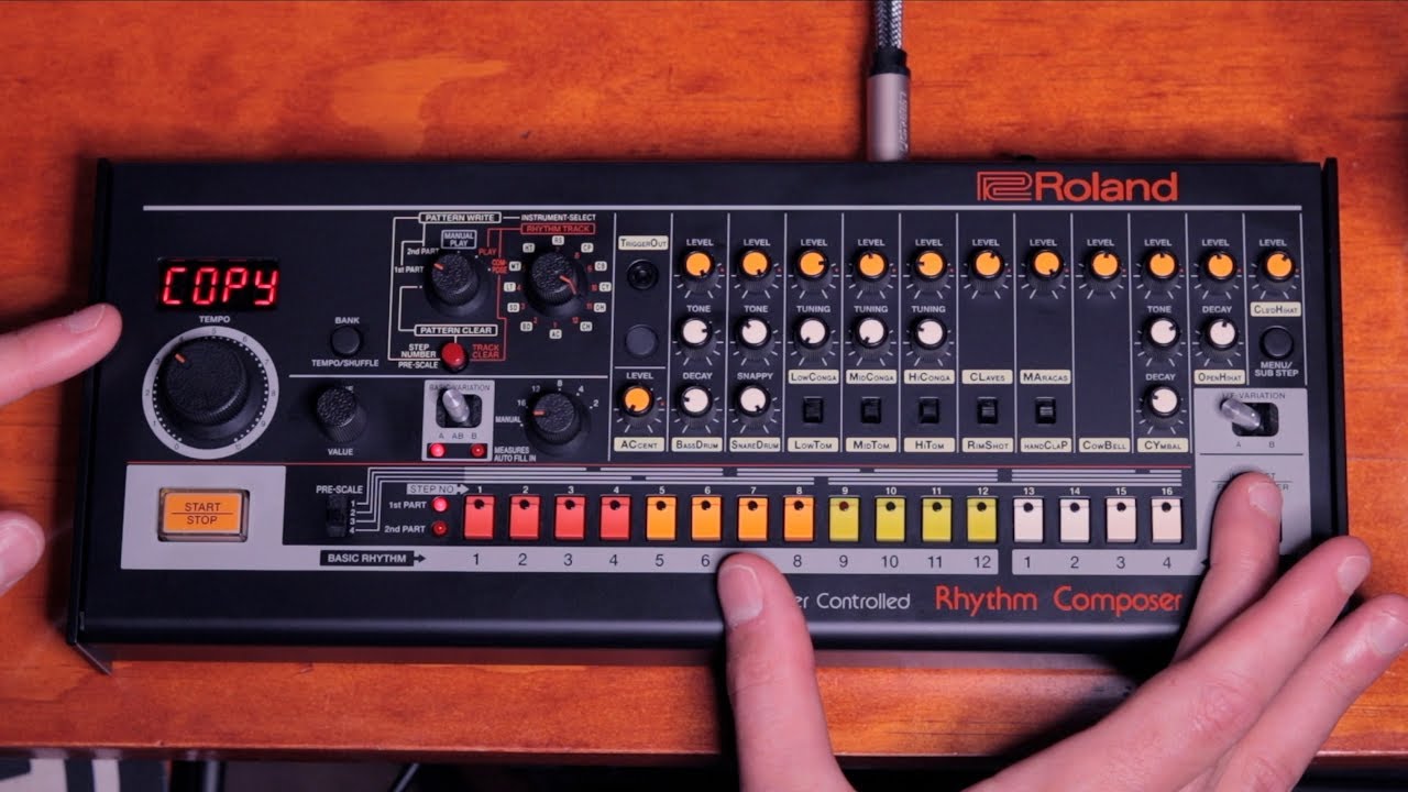 Roland Boutique TR-08 Rhythm Composer - YouTube