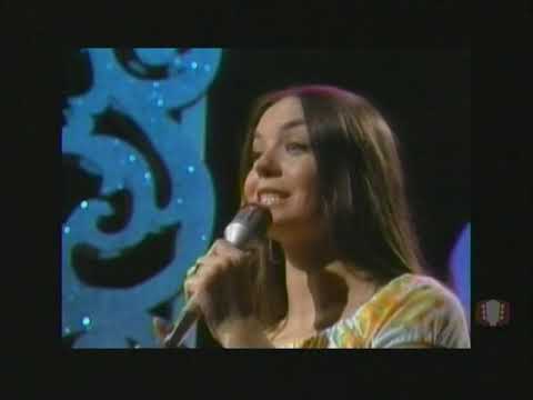 Crystal Gayle - "Wrong Road Again" (Live 1975)