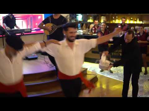Hitting huge major jackpot on Carnival Firenze cruise 🥳🤩🍺👍 #carnival #firenze #shorts