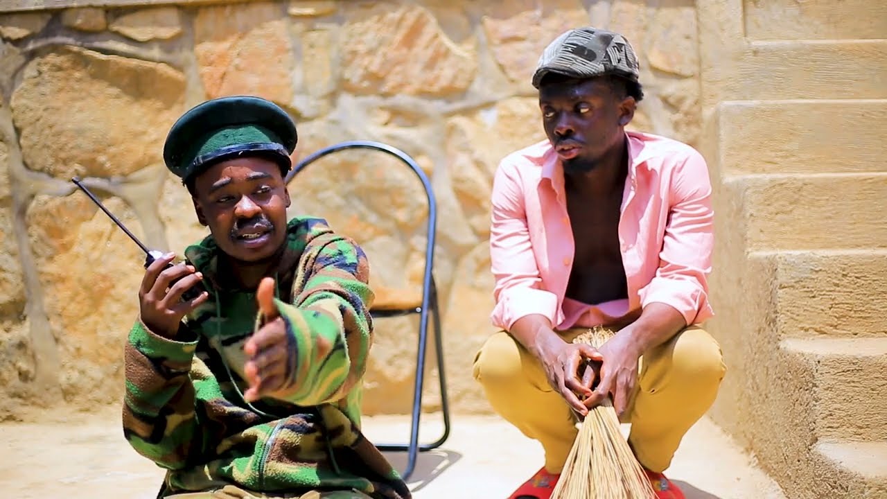 NYAXO Umukozi wa Afande Regis  : REGIS SKITS Ft NYAXO COMEDY