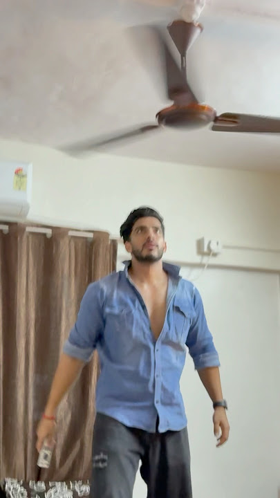 Remote wala pankaa 😂 | middle class hai to kya hua sab automatic rakhte hai 😂 #comedy  #funny