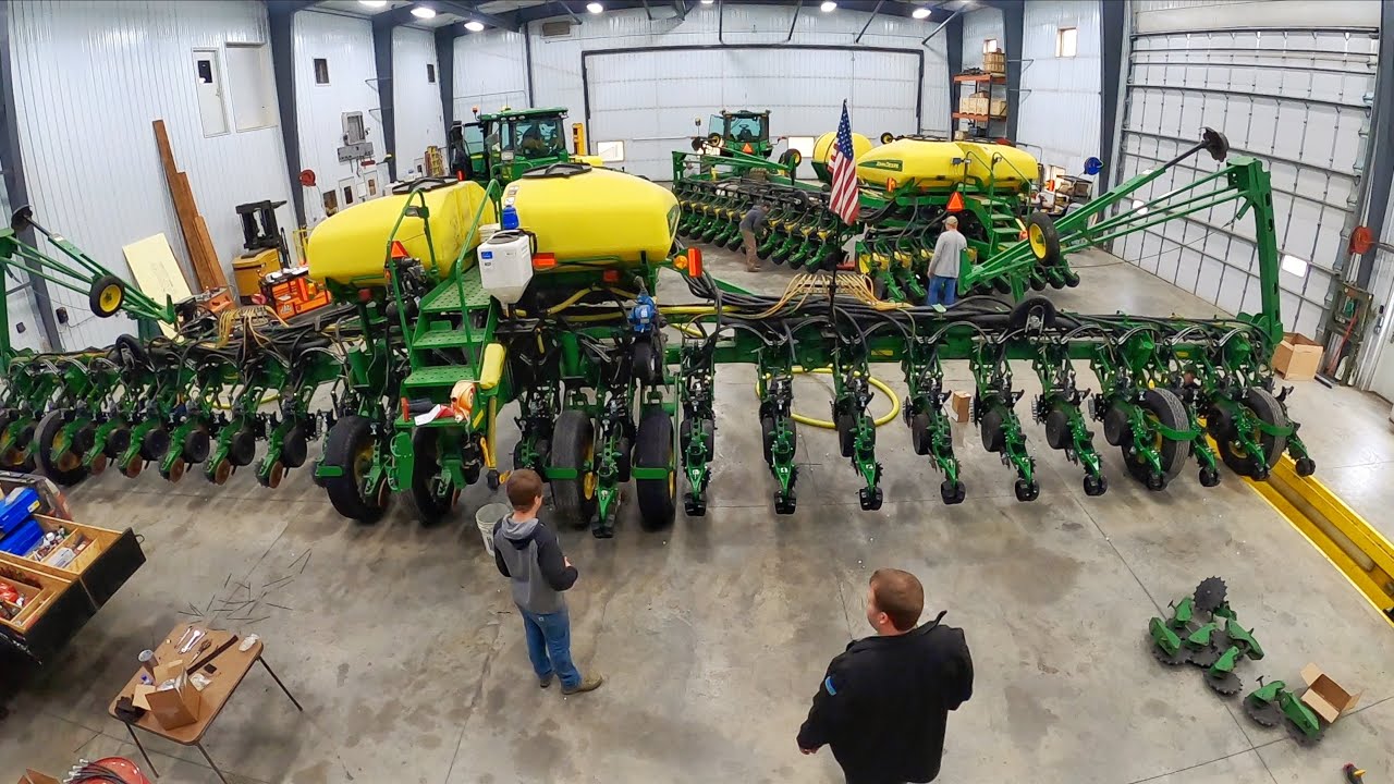 We Hired 8 Guys To Work On Planters!!!