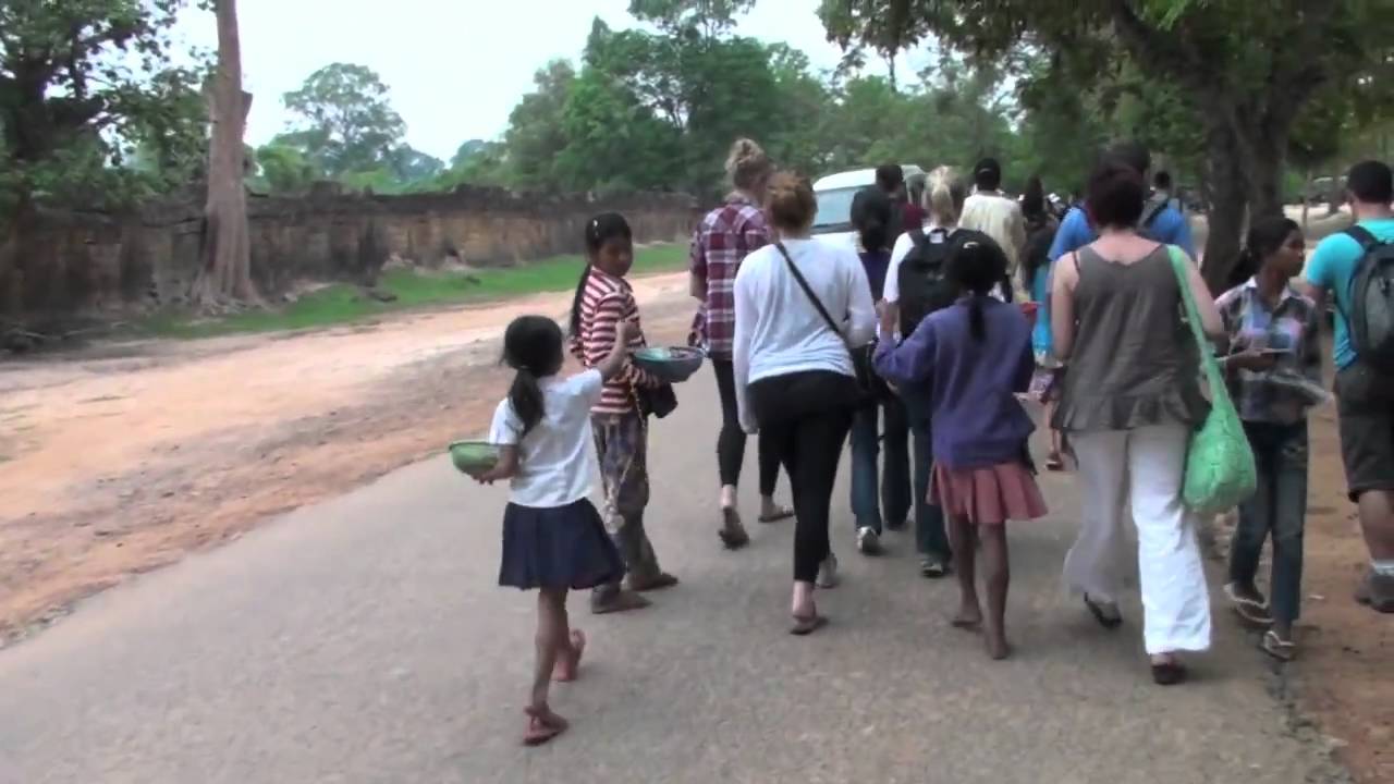 Child Vendors Siem Reap, Cambodia YouTube