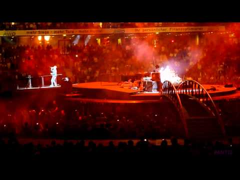 U2 Hannover 2010-08-12 Amazing Grace / Where The S...