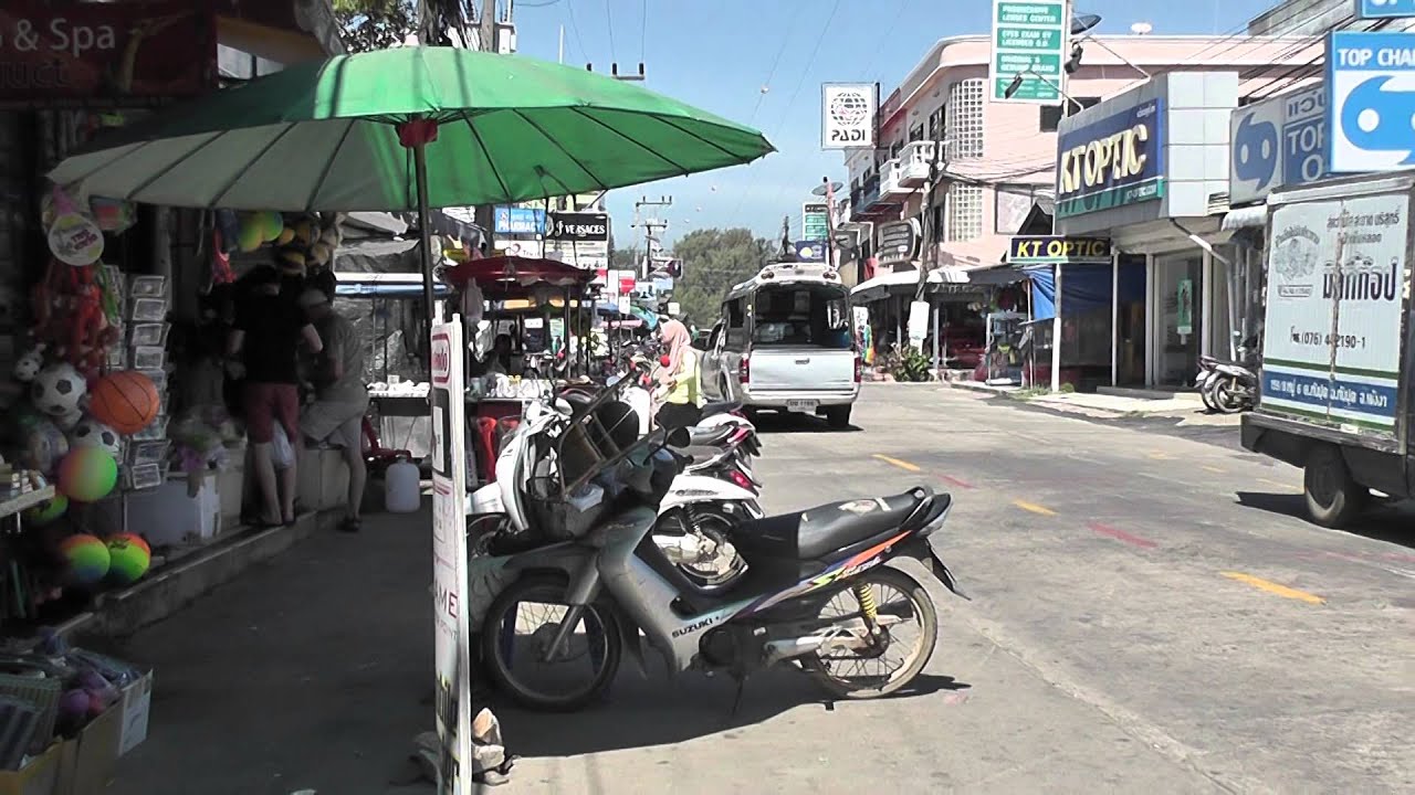 Food Stalls on the central road of Ban Sala dan, Ko Lanta, Thailand