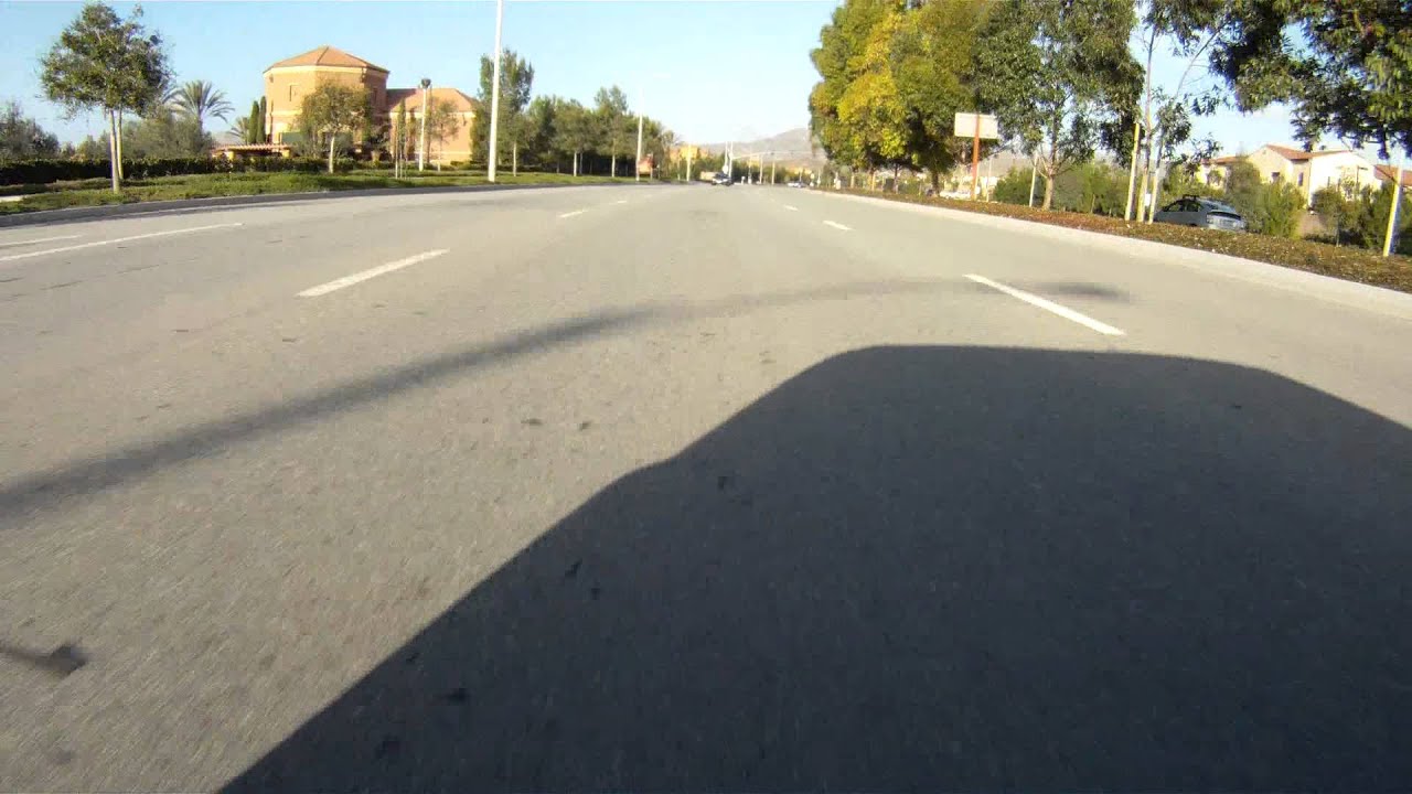 2002 BMW E39 M5 w/Magnaflow 16858 Cat-back Exhaust (HD)