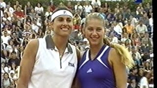 Gabriela Sabatini vs. Anna Kournikova exhibición Buenos Aires 2000