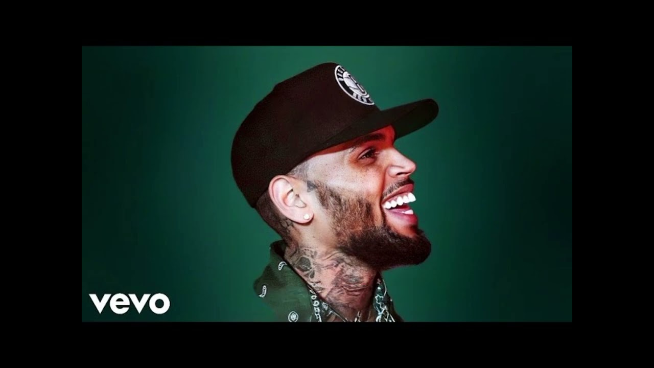 Chris Brown " My Heart "(official lyrics video)