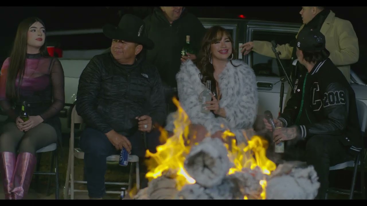 Ya Estan Cantando Los Gallos - Alegres de La sierra Ft. Danny Felix