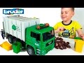 МАШИНКИ БРУДЕР Мусоровоз MAN убирает мусор после Трактора. Bruder Toys Garbage Truck for Kids