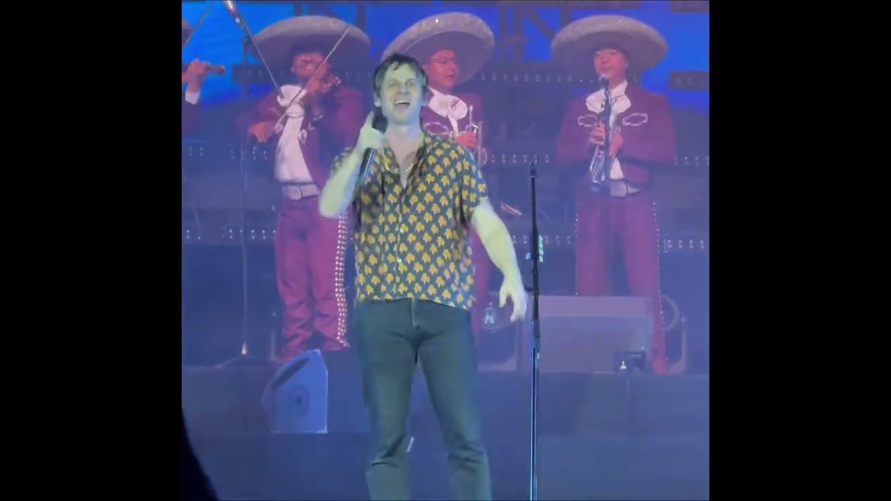 Pumped Up Kicks (con mariachi) - Foster The People - Pepsi Center WTC - CDMX - 2025