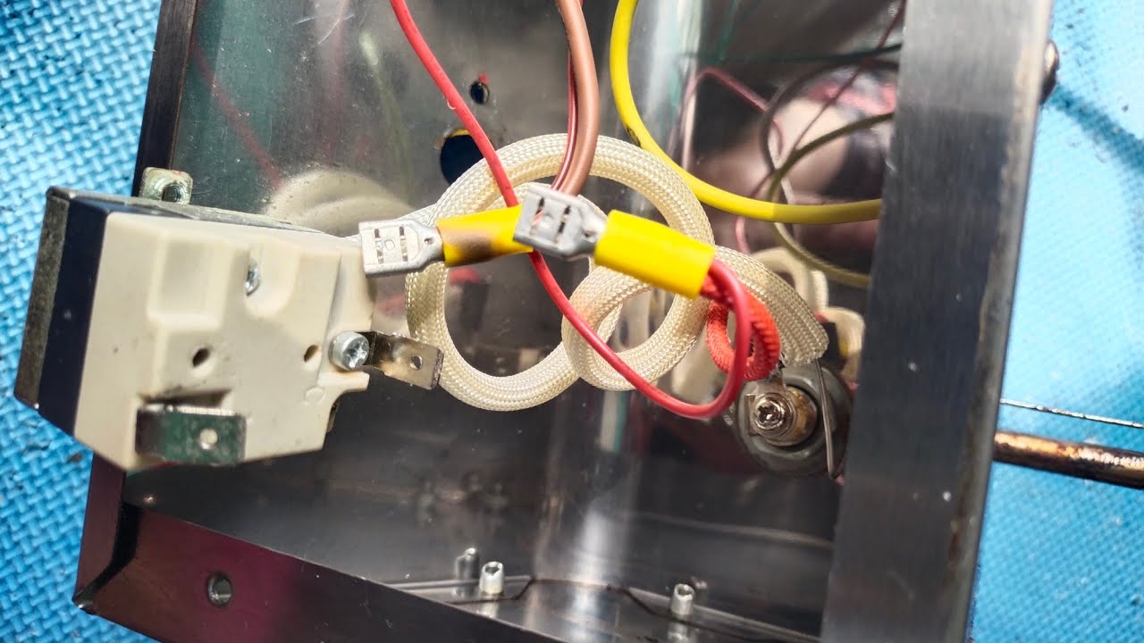 Test on Getra EF 88 DEEP FRYER dengan listrik 220V 2800Watt 