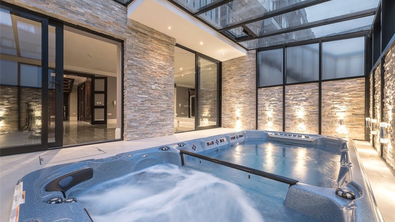 INSIDE THIS 4 BEDROOM HOUSE TO RENT IN BLANDFORD STREET ANDERSON ROSE