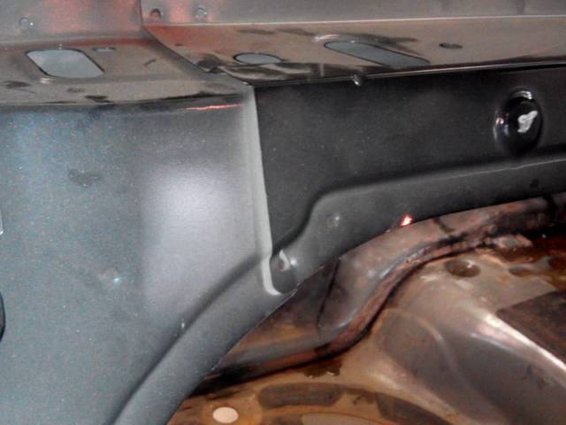 Скрипит задняя полка мазда 3 - 90 фото