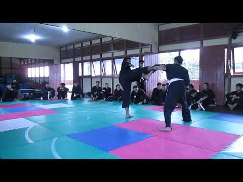 Ujian Praktek Pencak Silat Seni Ganda (andre Zulvan Vs Sy.m.iqbal)