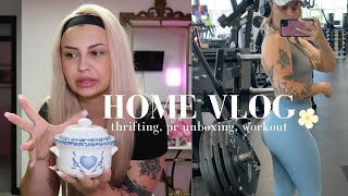 HOME VLOG: big thrift haul, women glute workout, pr influencer unboxing