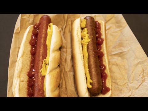 Costco Vs. Sam's Club: Which Has The Better Hot Dog? 