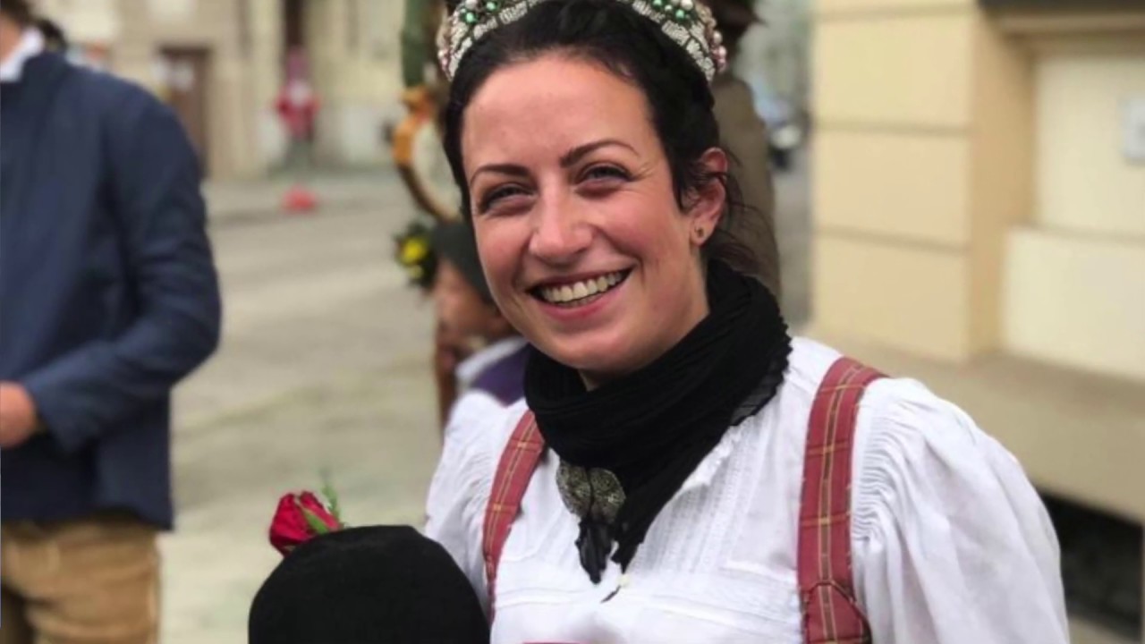 Die Alt-Schlierseer-Trachtengruppe beim Oktoberfest: So a scheena Dog!