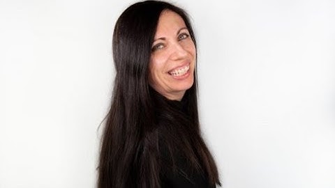 Applying Cinematic Techniques to Data Storytelling