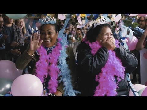 School's favorite security guards overwhelmed with pop-up parade!