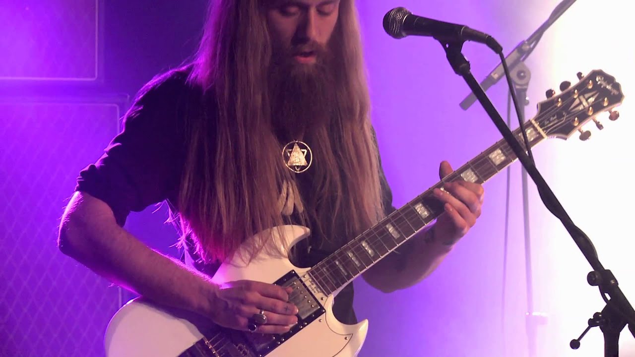 Kadavar Living In Your Head Live At Magnet Club 13 12 2012 Berlin kadavar-living-in-your-head-live-at-magnet-club-13-12-2012-berlin