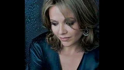 Renne Fleming sings Beau Soir