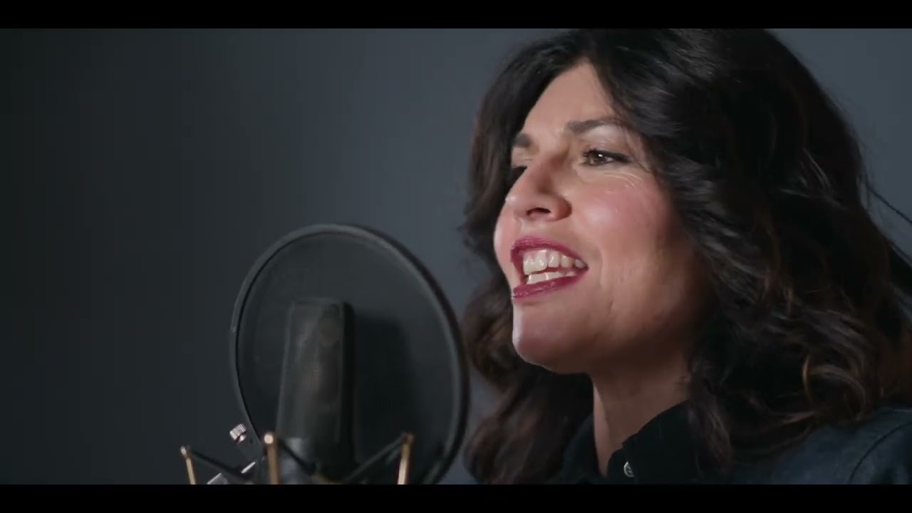 Παρακολούθηση Giusy Ferreri - A due passi dal mare (Official Video) στο YouTube Παρακολούθηση Giusy Ferreri - A due passi dal mare (Official Video) στο YouTube