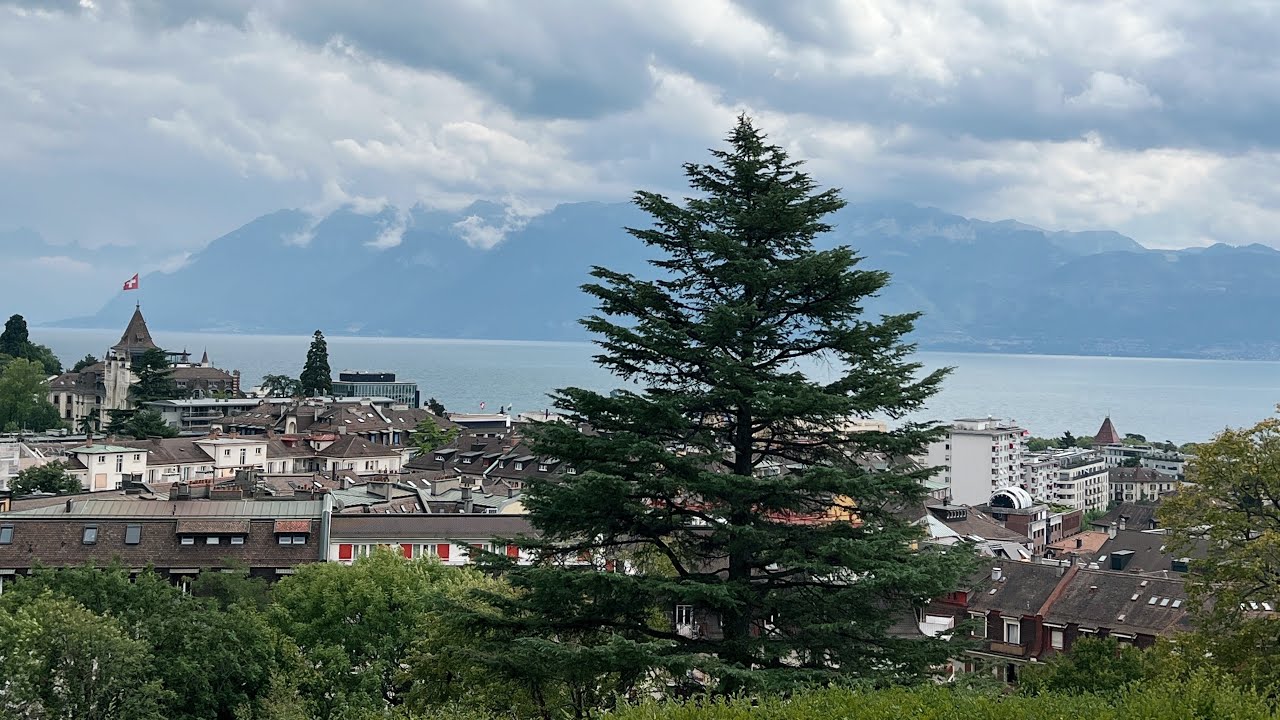 Switzerland, Lausanne, Milan park in 1 minute